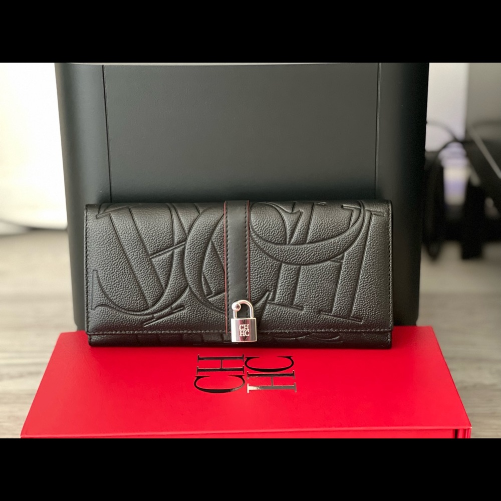 Classy black Carolina Herrera wallet with removable coin purse